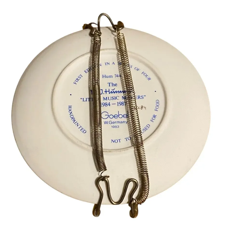 Goebel Mini Plate 1984-1987 “Little Music Makers”   Porcelain Fiddler Vintage